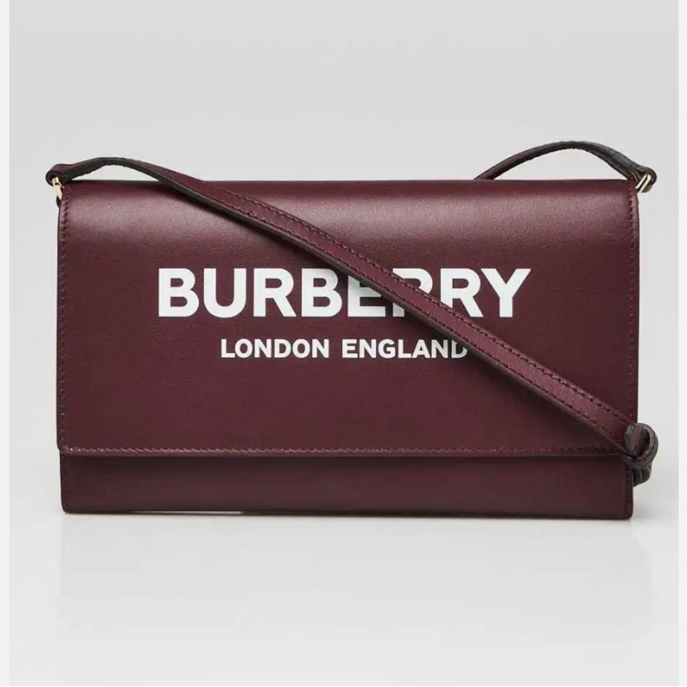 NWT, The Burberry Hazelmere Wallet on Strap Bag